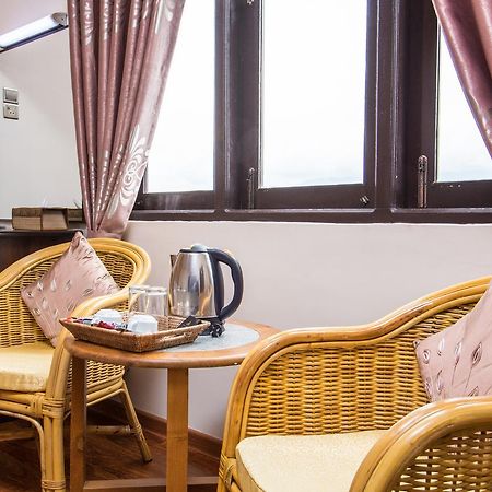 The Hotel Emperor-Inle نياونغ شوي المظهر الخارجي الصورة