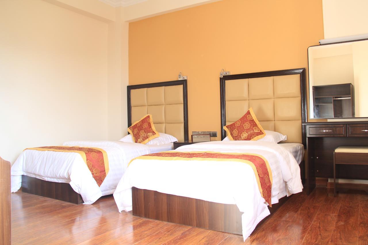 The Hotel Emperor-Inle نياونغ شوي المظهر الخارجي الصورة