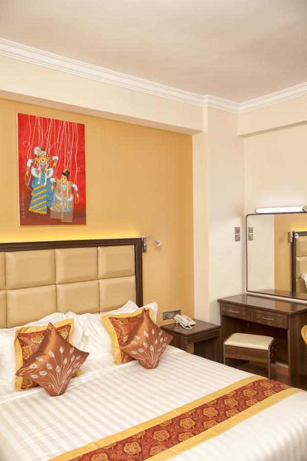 The Hotel Emperor-Inle نياونغ شوي المظهر الخارجي الصورة