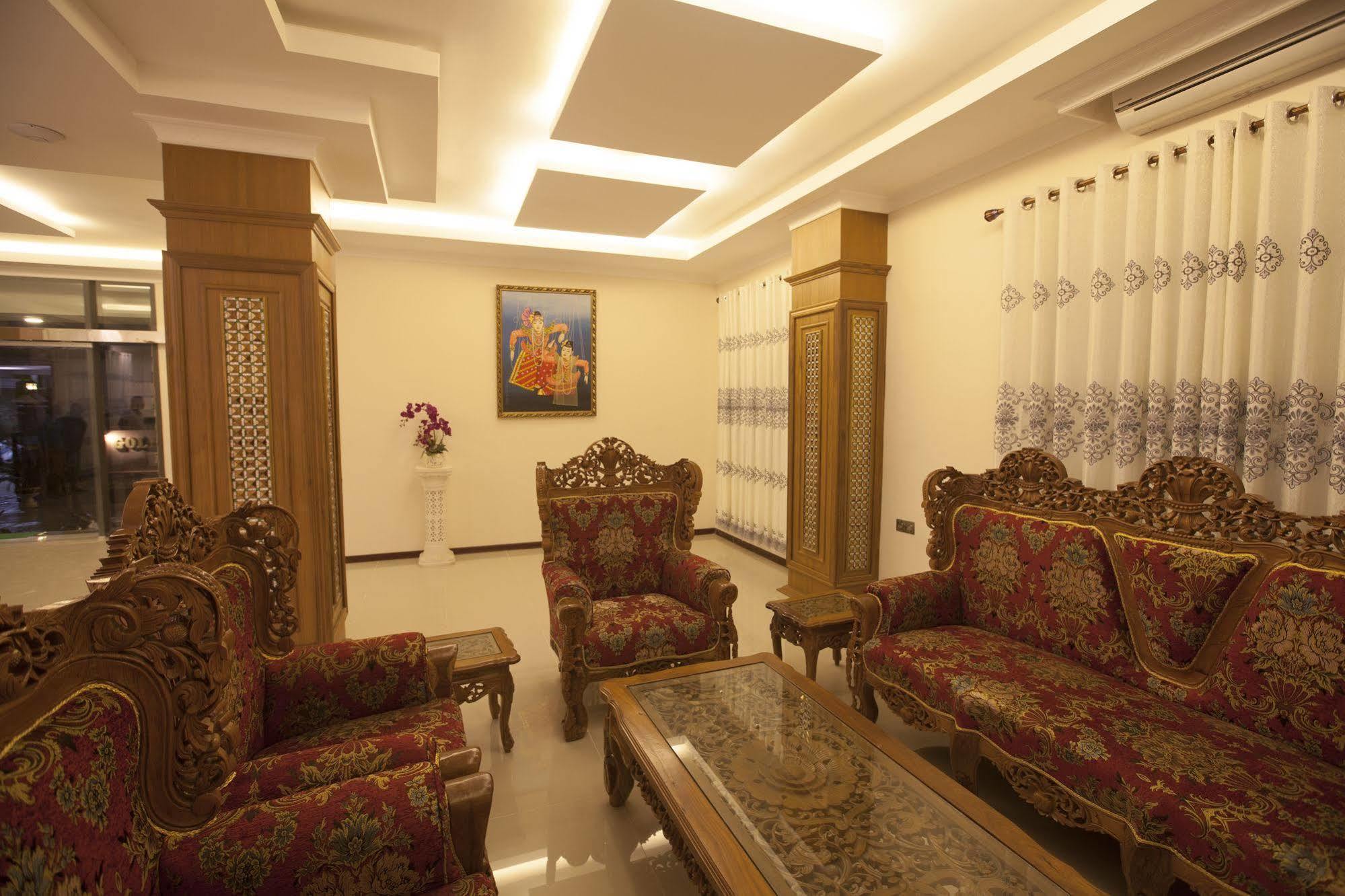 The Hotel Emperor-Inle نياونغ شوي المظهر الخارجي الصورة