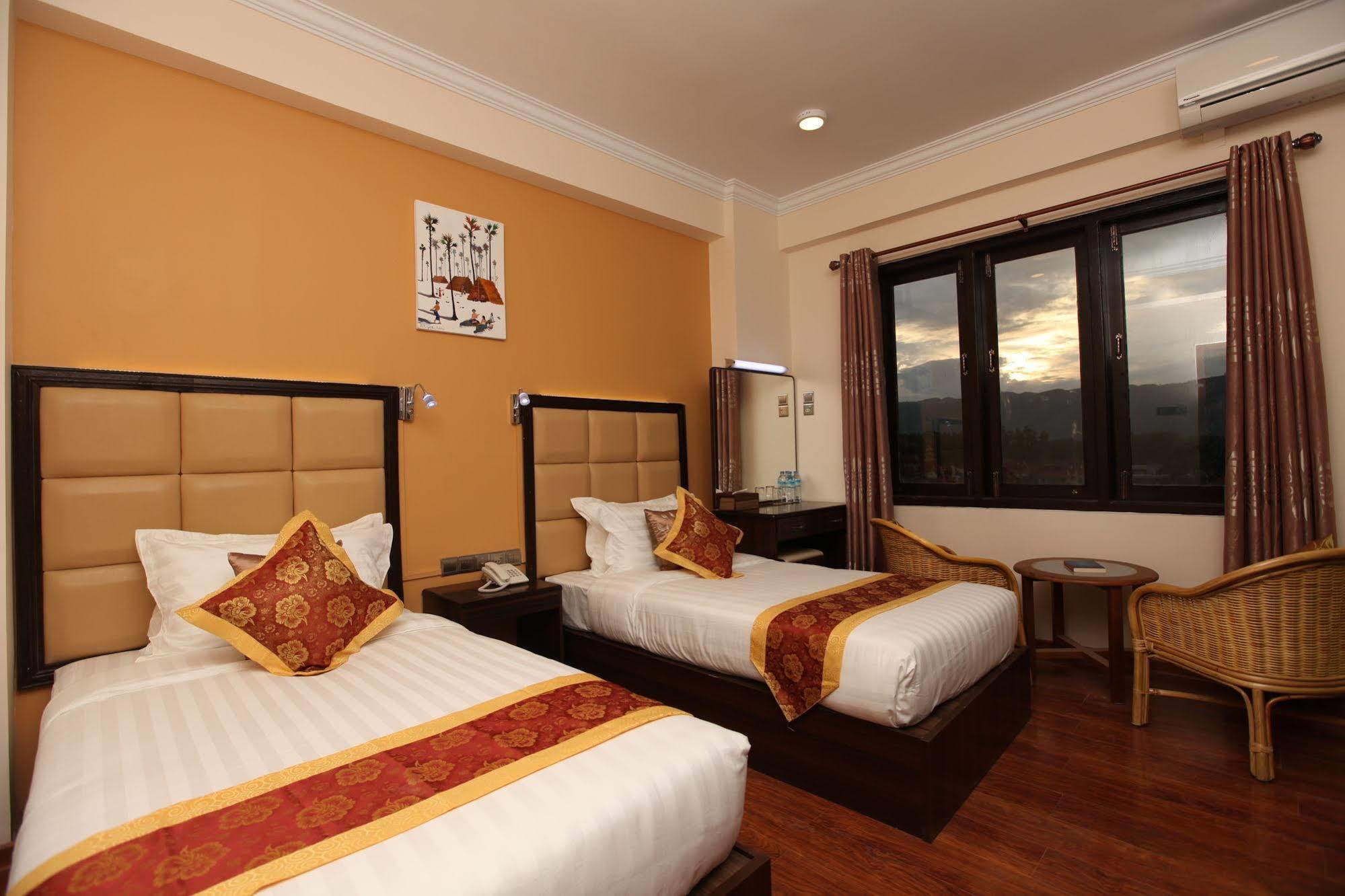 The Hotel Emperor-Inle نياونغ شوي المظهر الخارجي الصورة