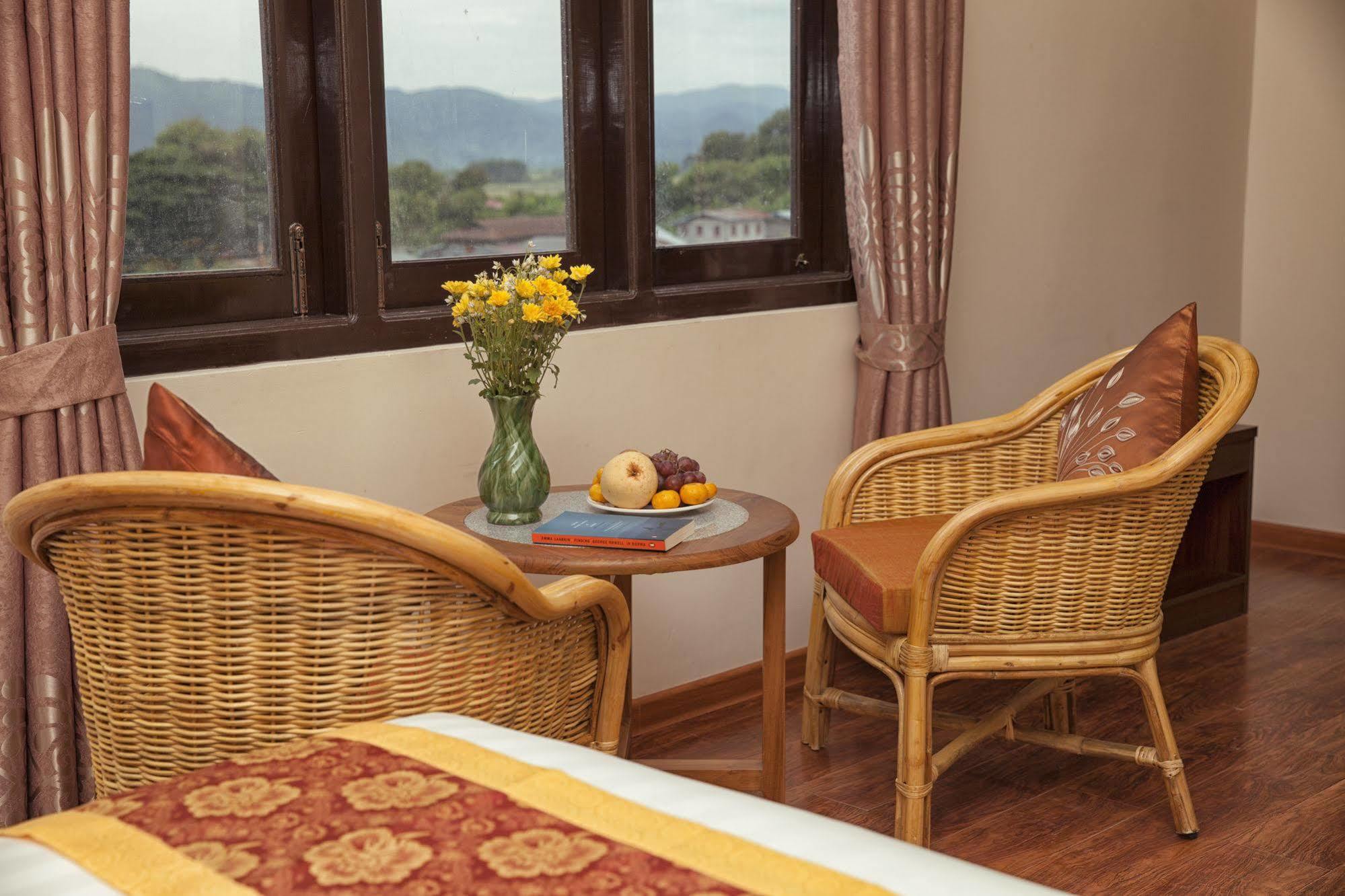 The Hotel Emperor-Inle نياونغ شوي المظهر الخارجي الصورة